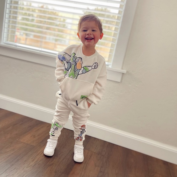 Meet your Posher, Whitney - Picture 4 of 6